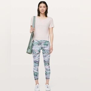 🍋 Lululemon Wunder Under High-Rise Tight. Size 4. 25"  Springscape Multi🍋